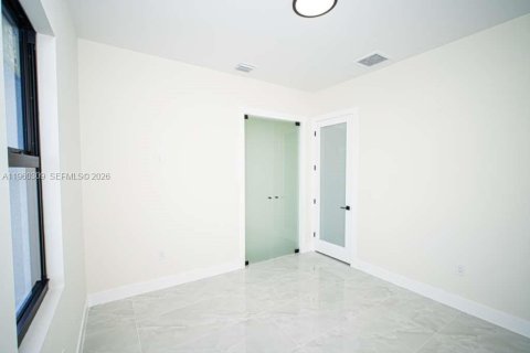 Купить виллу или дом в Лихай-Эйкерс, Флорида 4 спальни, 167.22м2, № 2020187 - фото 29