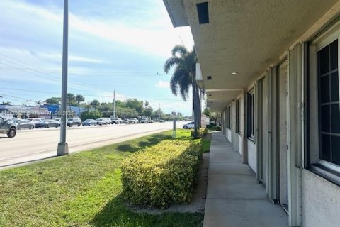 Propiedad comercial en venta en Davie, Florida № 1813997 - foto 17