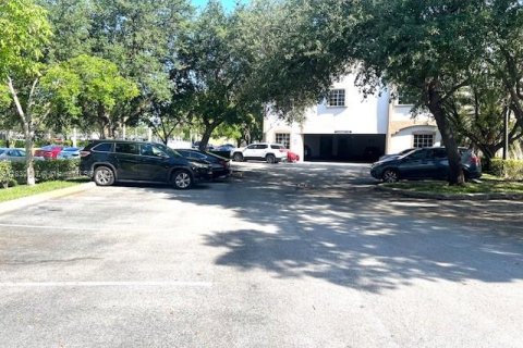 Propiedad comercial en venta en Davie, Florida № 1813997 - foto 14