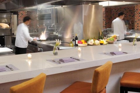 Снять в аренду кондоминиум в Майами-Бич, Флорида 2 спальни, 82.4м2, № 1928322 - фото 28