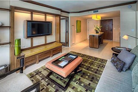 Снять в аренду кондоминиум в Майами-Бич, Флорида 2 спальни, 82.4м2, № 1928322 - фото 23