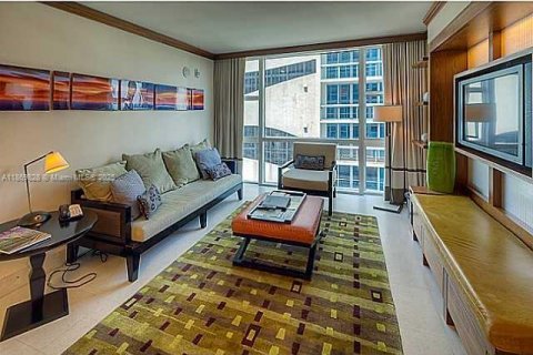 Снять в аренду кондоминиум в Майами-Бич, Флорида 2 спальни, 82.4м2, № 1928322 - фото 22