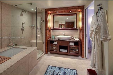 Снять в аренду кондоминиум в Майами-Бич, Флорида 2 спальни, 82.4м2, № 1928322 - фото 16