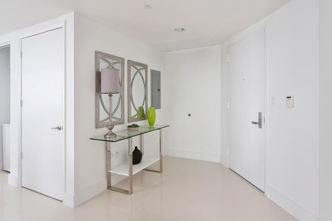 Condominio en venta en Miami, Florida, 2 dormitorios, 123.28 m2 № 2082864 - foto 3