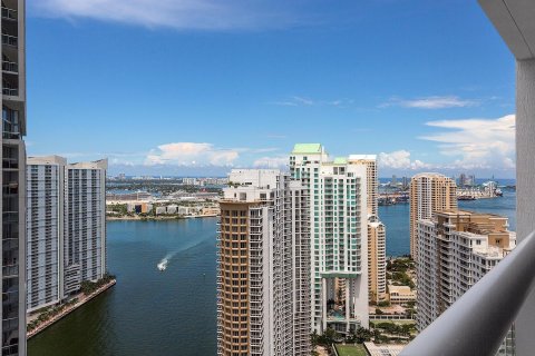 Condominio en venta en Miami, Florida, 2 dormitorios, 123.28 m2 № 2082864 - foto 2