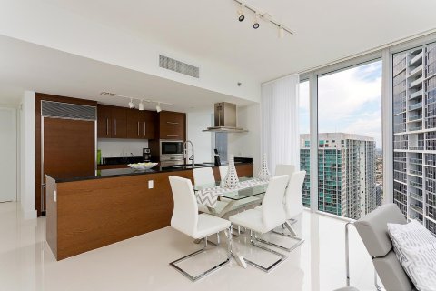 Condominio en venta en Miami, Florida, 2 dormitorios, 123.28 m2 № 2082864 - foto 9
