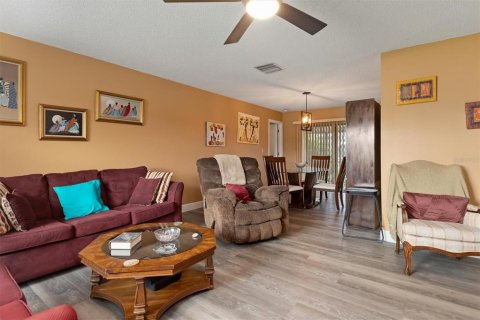 Casa en venta en Punta Gorda, Florida, 2 dormitorios, 110.93 m2 № 2113074 - foto 4