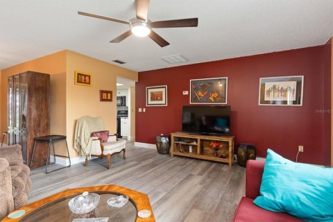 Casa en venta en Punta Gorda, Florida, 2 dormitorios, 110.93 m2 № 2113074 - foto 5
