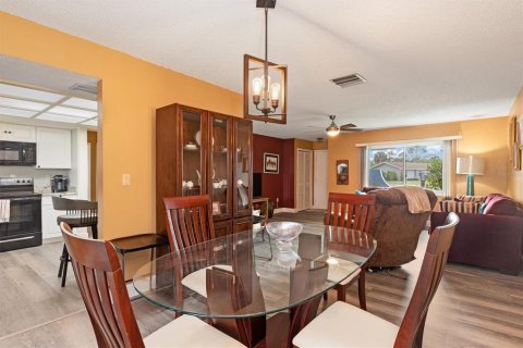 Casa en venta en Punta Gorda, Florida, 2 dormitorios, 110.93 m2 № 2113074 - foto 10