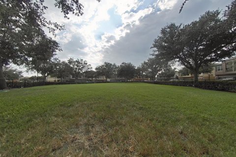 Condominio en venta en Winter Garden, Florida, 3 dormitorios, 131.83 m2 № 2101865 - foto 14