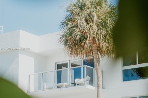 Appartement à louer à Bal Harbour, Floride: 60.11 m2 № 1761851 - photo 12