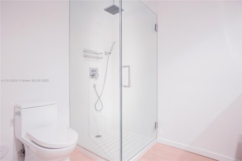 Appartement à louer à Bal Harbour, Floride: 60.11 m2 № 1761851 - photo 10