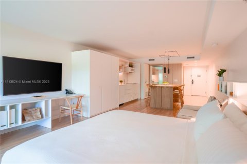 Appartement à louer à Bal Harbour, Floride: 60.11 m2 № 1761851 - photo 7