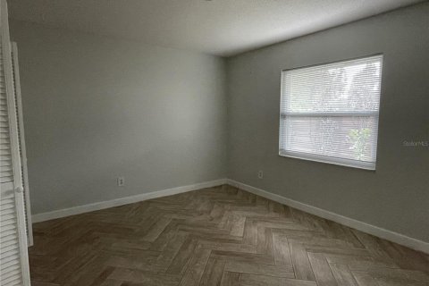 Villa ou maison à louer à Orlando, Floride: 4 chambres, 221.29 m2 № 2406459 - photo 17