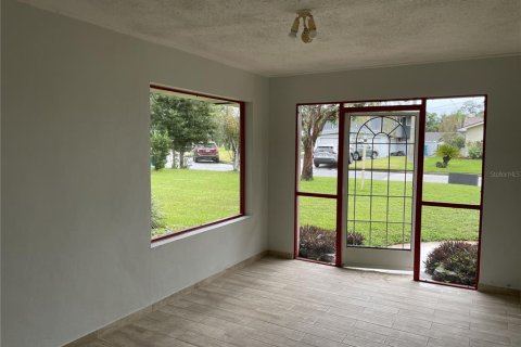 Villa ou maison à louer à Orlando, Floride: 4 chambres, 221.29 m2 № 2406459 - photo 3