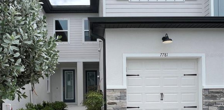 Adosado en Seminole, Florida 2 dormitorios, 142.51 m2 № 1900301