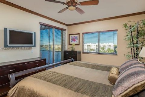 Copropriété à vendre à Doral, Floride: 3 chambres, 231.33 m2 № 1966268 - photo 6