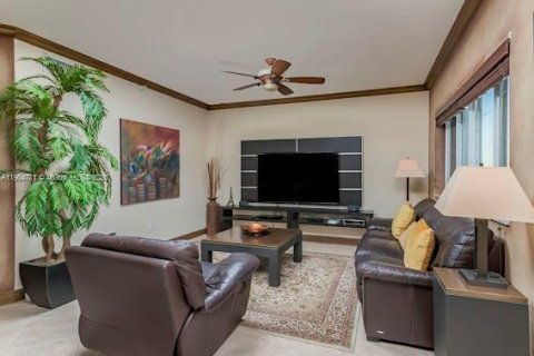 Copropriété à vendre à Doral, Floride: 3 chambres, 231.33 m2 № 1966268 - photo 12