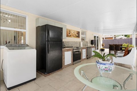 Casa en venta en Homestead, Florida, 3 dormitorios, 111.48 m2 № 1976852 - foto 16