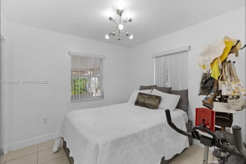 Casa en venta en Homestead, Florida, 3 dormitorios, 111.48 m2 № 1976852 - foto 15