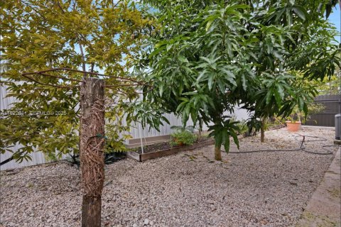 Casa en venta en Homestead, Florida, 3 dormitorios, 111.48 m2 № 1976852 - foto 22