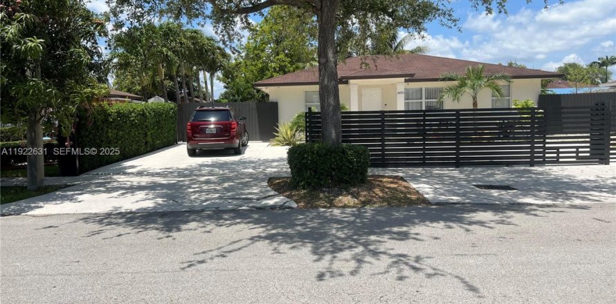 Villa ou maison à Homestead, Floride 3 chambres, 111.48 m2 № 1976852