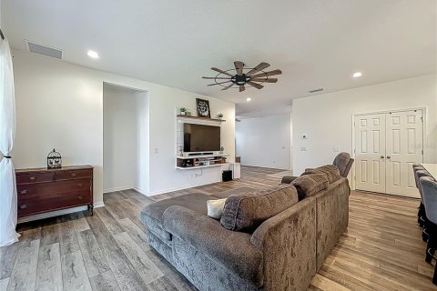 Casa en venta en Groveland, Florida, 4 dormitorios, 194.54 m2 № 1755598 - foto 14
