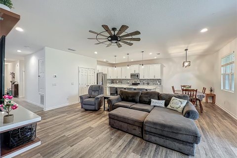 Casa en venta en Groveland, Florida, 4 dormitorios, 194.54 m2 № 1755598 - foto 11