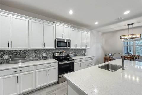 Casa en venta en Groveland, Florida, 4 dormitorios, 194.54 m2 № 1755598 - foto 16