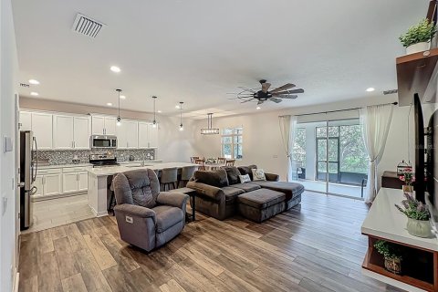 Casa en venta en Groveland, Florida, 4 dormitorios, 194.54 m2 № 1755598 - foto 10