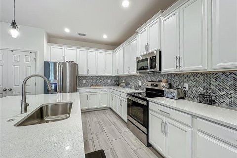 Casa en venta en Groveland, Florida, 4 dormitorios, 194.54 m2 № 1755598 - foto 18