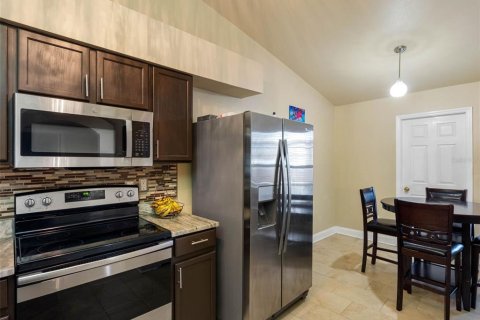 House in Riverview, Florida 2 bedrooms, 120.12 sq.m. № 1721457 - photo 13