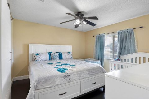 House in Riverview, Florida 2 bedrooms, 120.12 sq.m. № 1721457 - photo 15