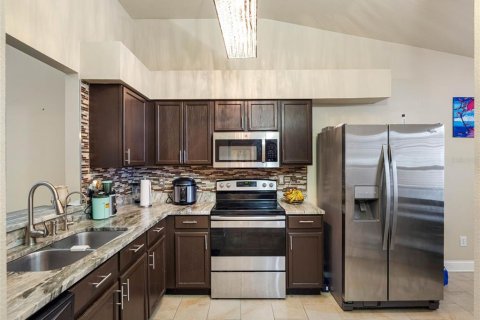 House in Riverview, Florida 2 bedrooms, 120.12 sq.m. № 1721457 - photo 10