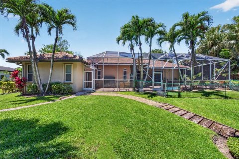 House in Parkland, Florida 7 bedrooms, 544.31 sq.m. № 2149243 - photo 25