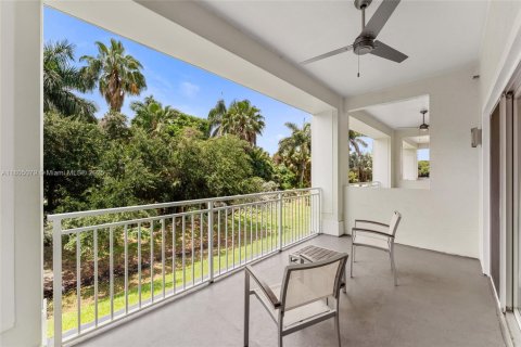 Condo in Doral, Florida, 3 bedrooms  № 1959596 - photo 13