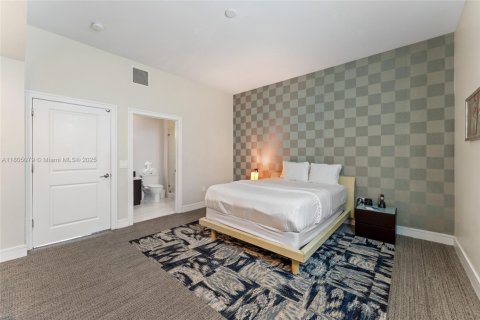 Condo in Doral, Florida, 3 bedrooms  № 1959596 - photo 19