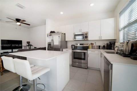 Touwnhouse à vendre à Homestead, Floride: 3 chambres, 123.37 m2 № 1990426 - photo 7