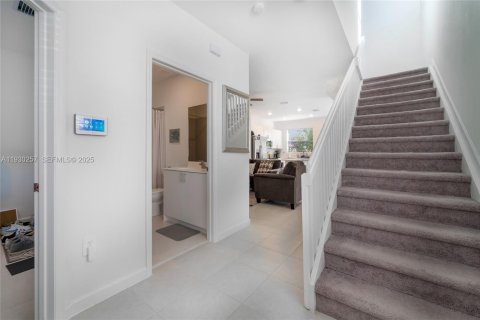 Touwnhouse à vendre à Homestead, Floride: 3 chambres, 123.37 m2 № 1990426 - photo 3