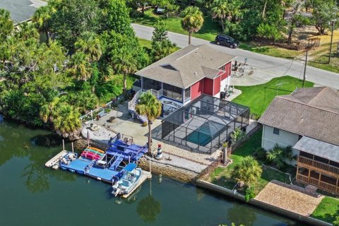 House in Weeki Wachee, Florida 2 bedrooms, 85.93 sq.m. № 1803061 - photo 3