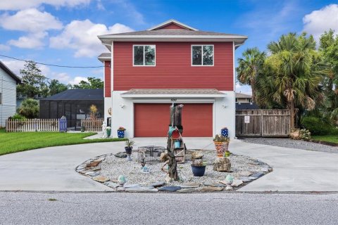 House in Weeki Wachee, Florida 2 bedrooms, 85.93 sq.m. № 1803061 - photo 2