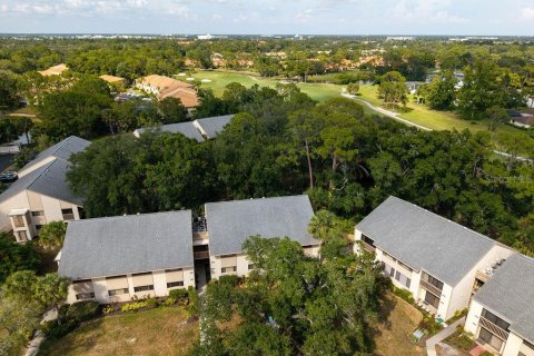 Condo in Sarasota, Florida, 2 bedrooms № 2166887 - photo 28