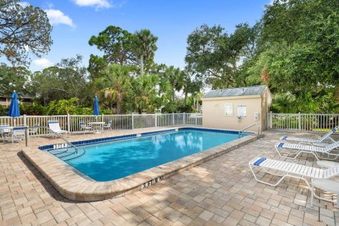 Condo in Sarasota, Florida, 2 bedrooms № 2166887 - photo 24