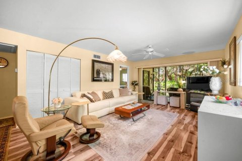 Condo in Sarasota, Florida, 2 bedrooms № 2166887 - photo 6