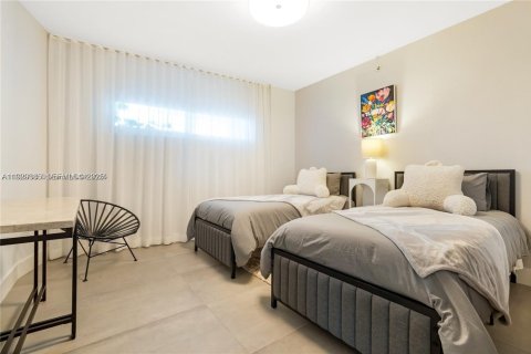 Снять в аренду кондоминиум в Бей-Харбор-Айлендс, Флорида 2 спальни, 106.19м2, № 1989377 - фото 15