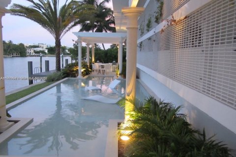 Снять в аренду кондоминиум в Бей-Харбор-Айлендс, Флорида 2 спальни, 106.19м2, № 1989377 - фото 23