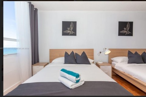 Condo in Miami Beach, Florida  № 1938396 - photo 6