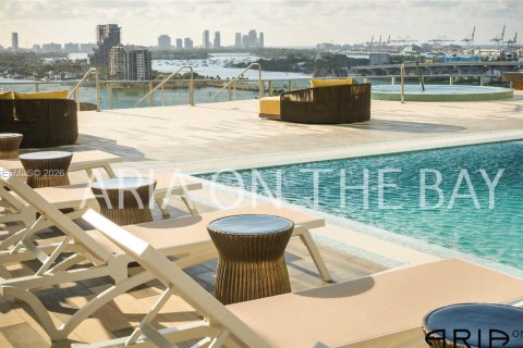 Condominio en alquiler en Miami, Florida, 1 dormitorio, 65.59 m2 № 2066867 - foto 21