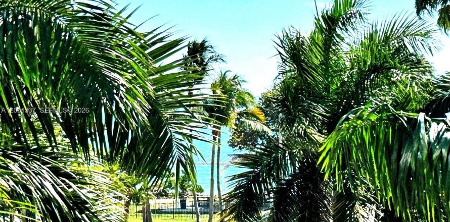 Condominio en Miami, Florida, 1 dormitorio № 2066867