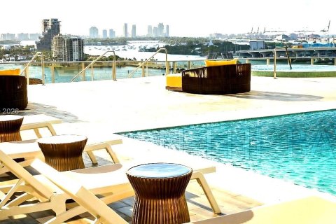 Condominio en alquiler en Miami, Florida, 1 dormitorio, 65.59 m2 № 2066867 - foto 11